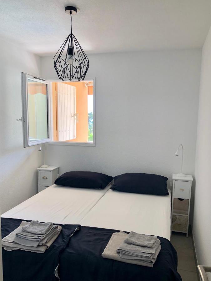 Apartment Newly Renovated Aircond-Wifi-Pool-Sea View-150M To Beaches- Saint Aygulf Eksteriør billede