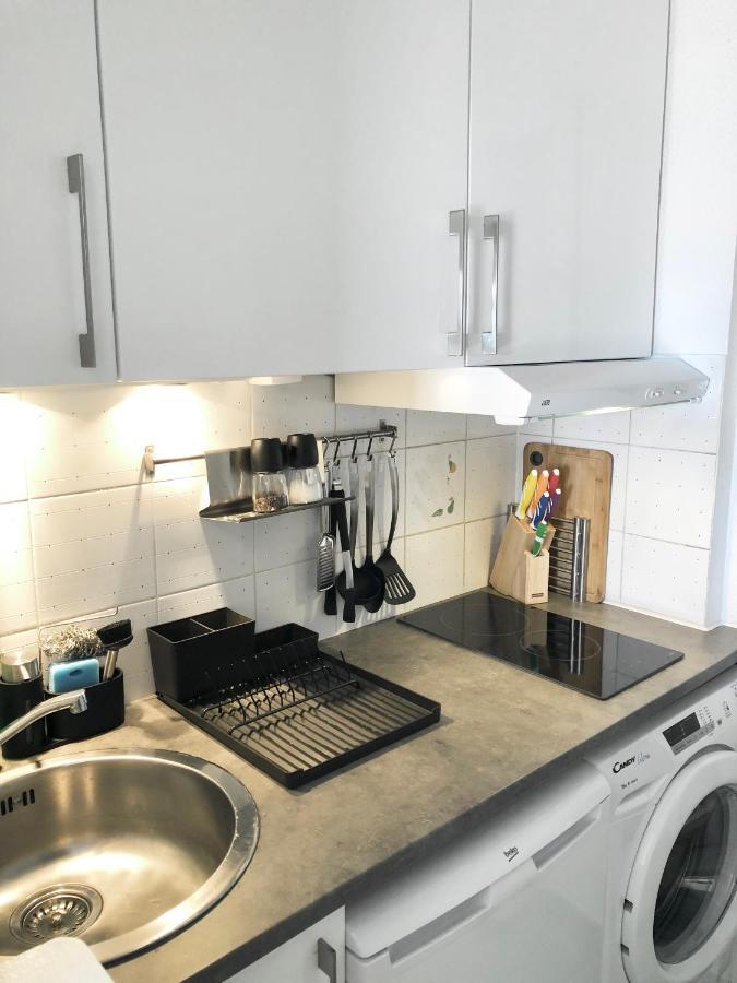 Apartment Newly Renovated Aircond-Wifi-Pool-Sea View-150M To Beaches- Saint Aygulf Eksteriør billede